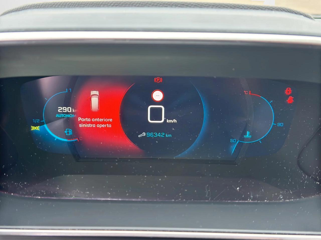 Peugeot 2008 BlueHDi 110 S&S Allure Pack