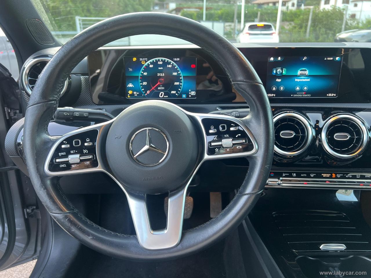 MERCEDES-BENZ A 180 d Automatic Sport