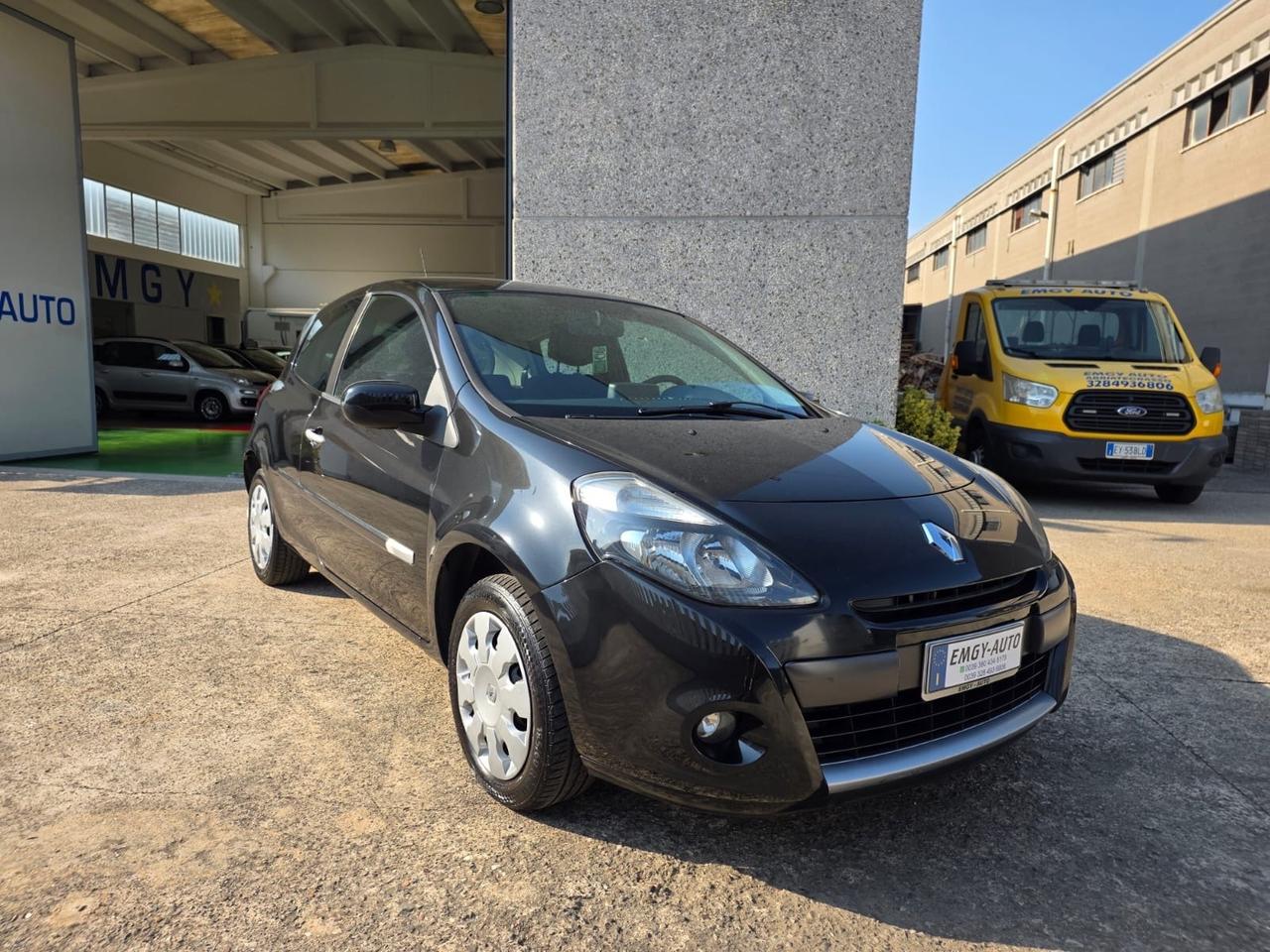 Renault Clio 1.2 16V 3 p. Luxe Neopatentati
