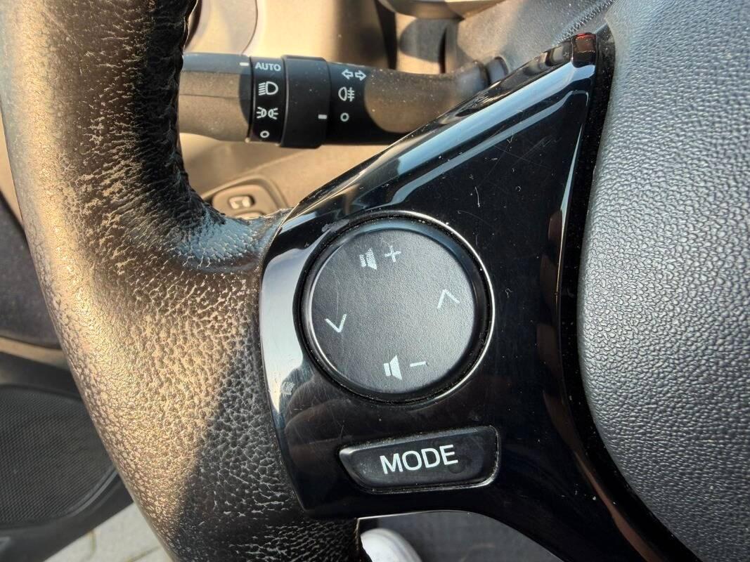 Toyota Aygo 1.0 x-pure 5p