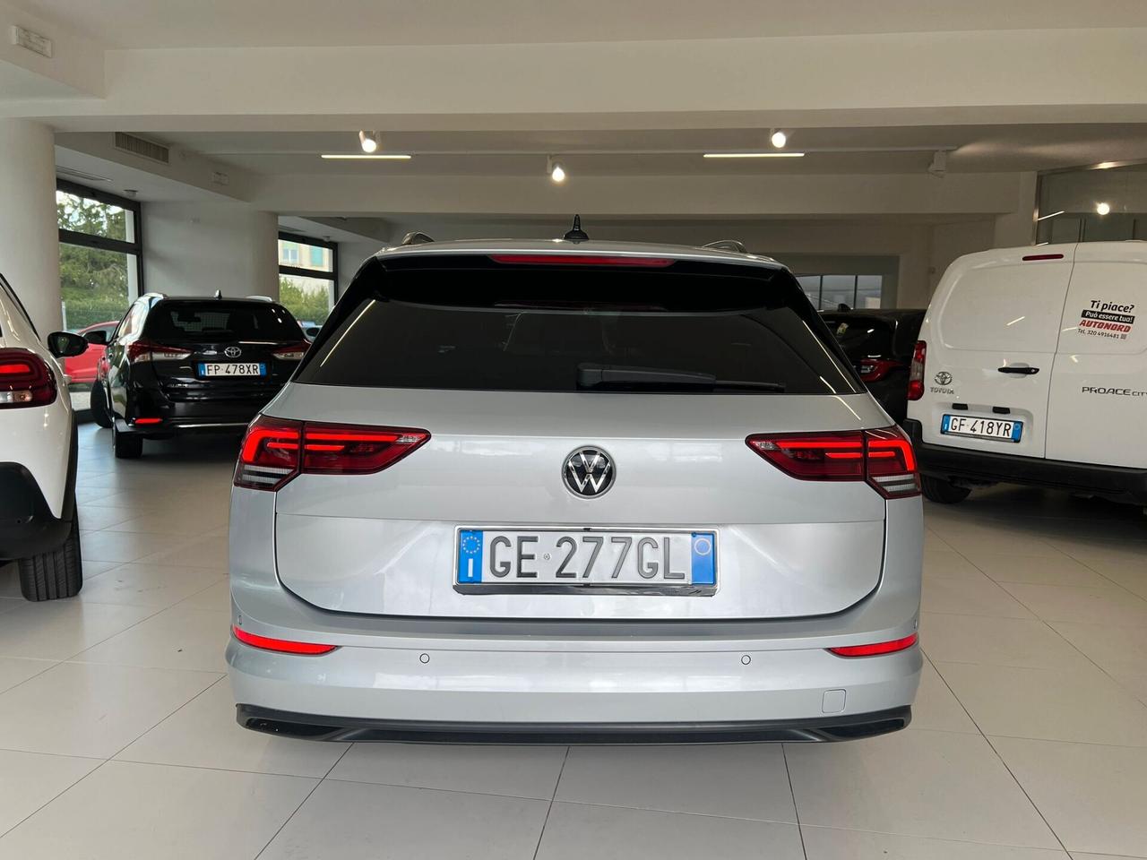 Volkswagen Golf Variant 2.0 TDI SCR DSG Life