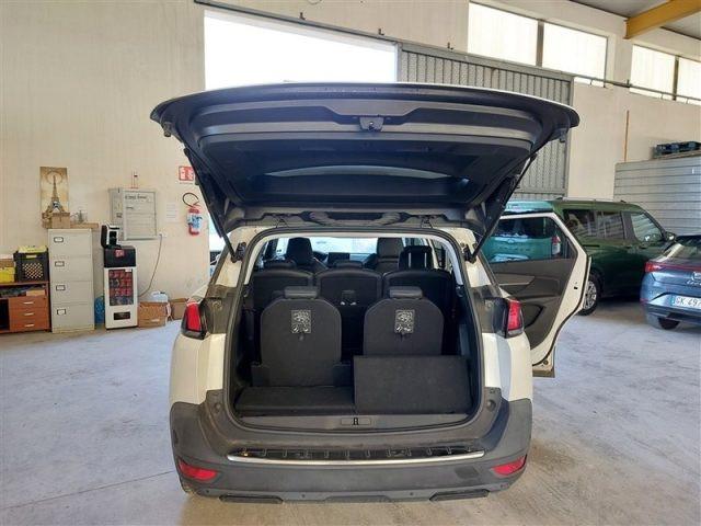 PEUGEOT 5008 PureTech Turbo 130 S&S Allure