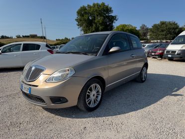 Lancia Ypsilon 1.3 MJT 90 CV Oro Giallo
