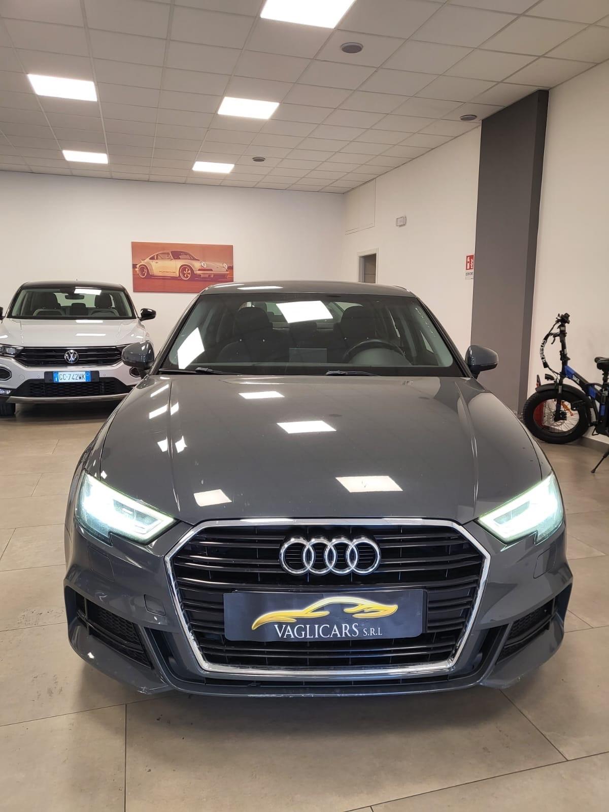 Audi A3 Sedan 30 TDI S tronic Design