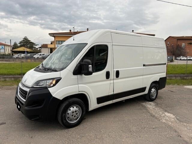 Peugeot Boxer 2.2 Hdi 140cv allestito store van