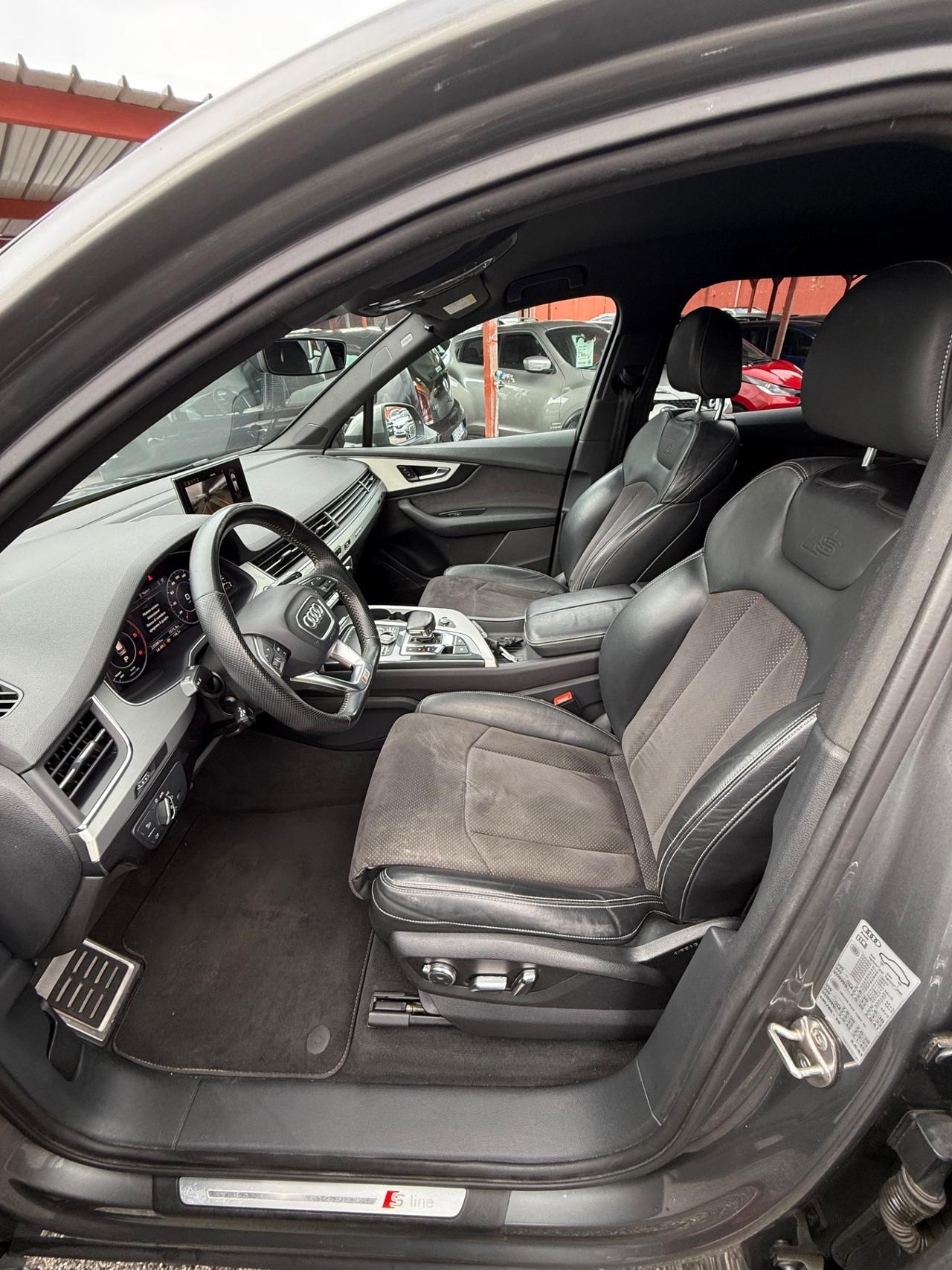 Q7 3.0 TDI 218 CV-7 posti -unipro-iva esp-s-line -