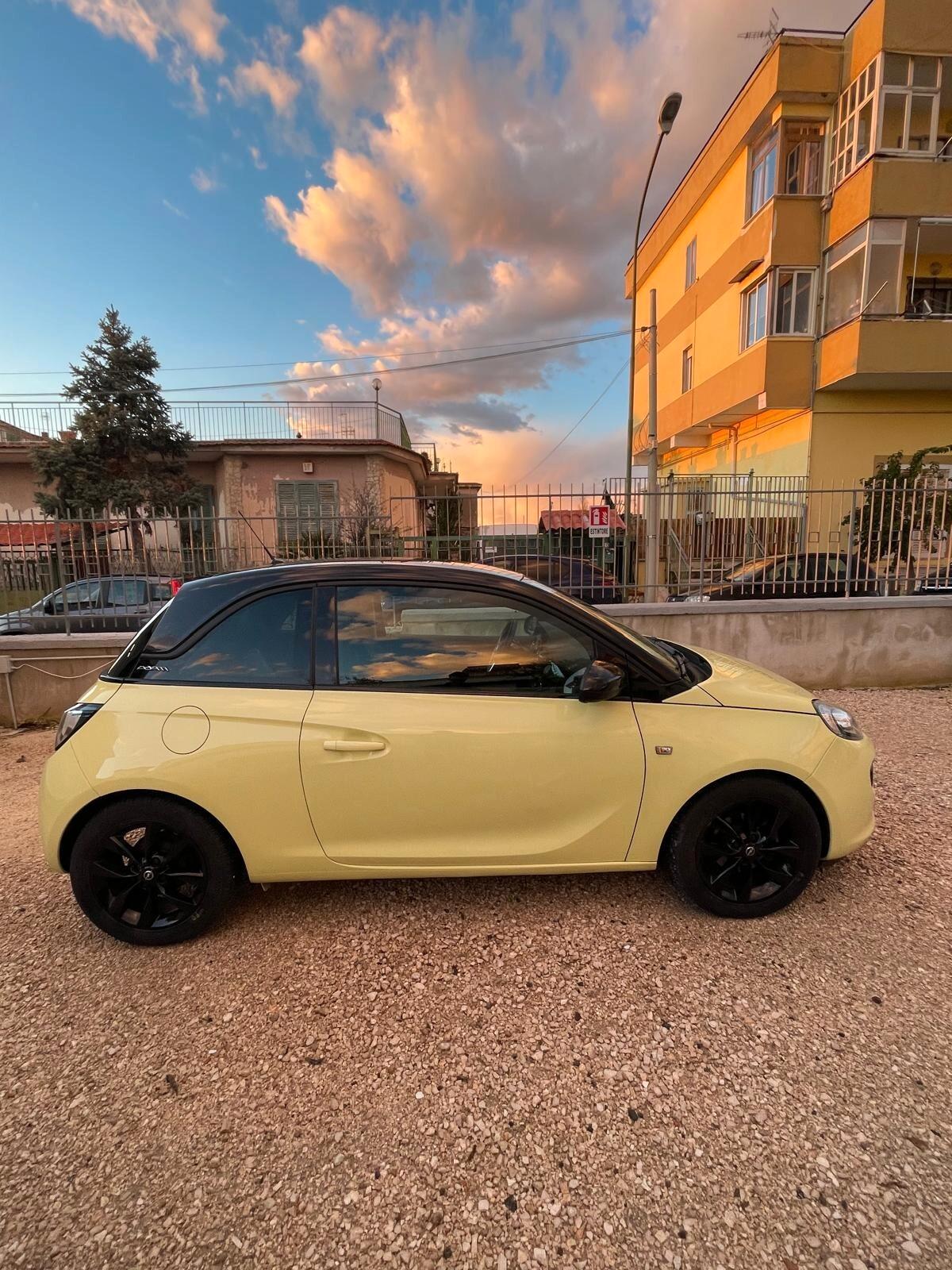 Opel Adam 1.2 70 CV Glam