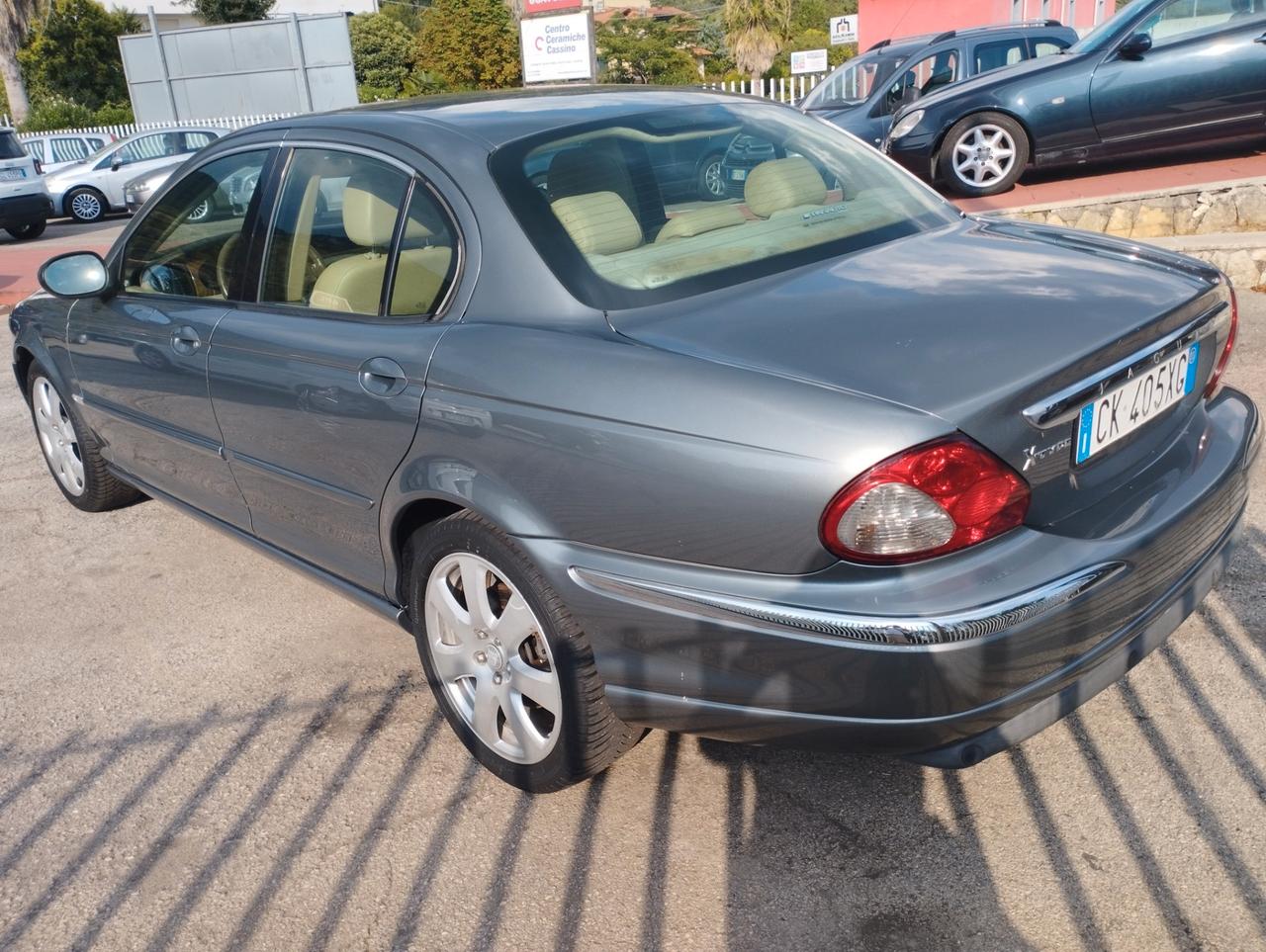 Jaguar X-Type 2.0D cat Executive EU3