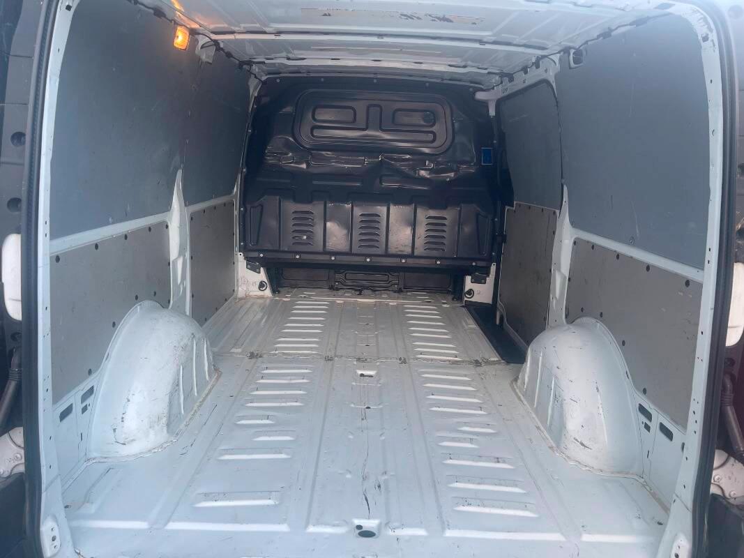 Mercedes Vito 111 cdi long E6 3 Posti Clima
