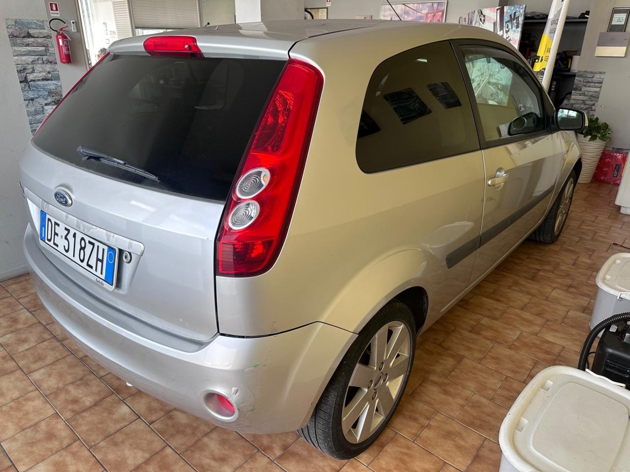 Ford Fiesta 1.2benz. 151.000km