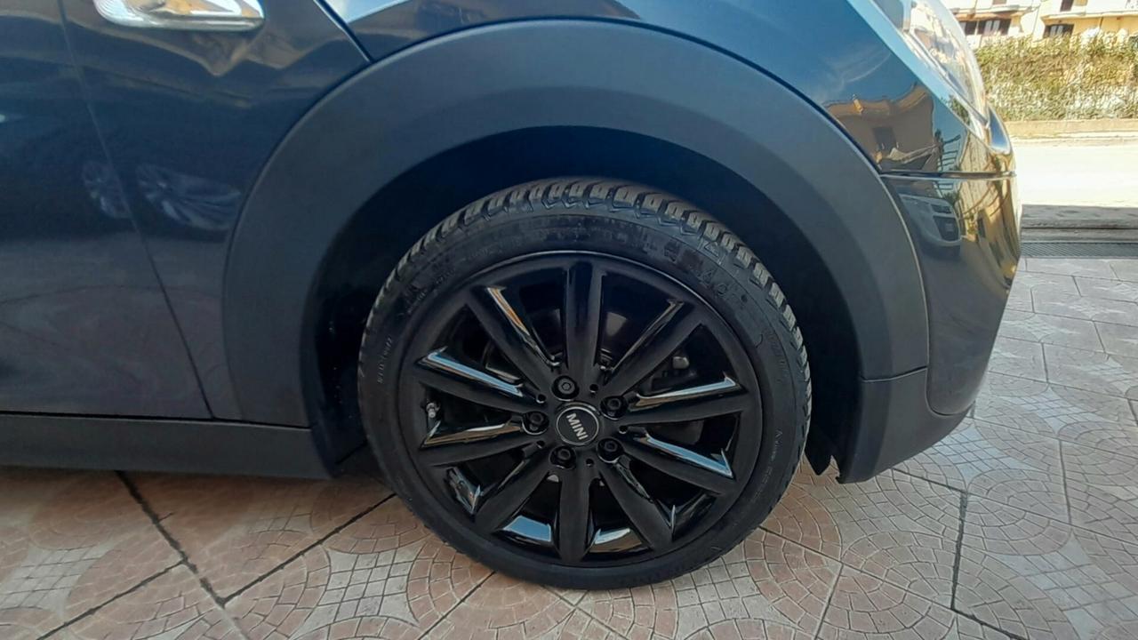 Mini 2.0 Cooper SD aut. Hype 5 porte