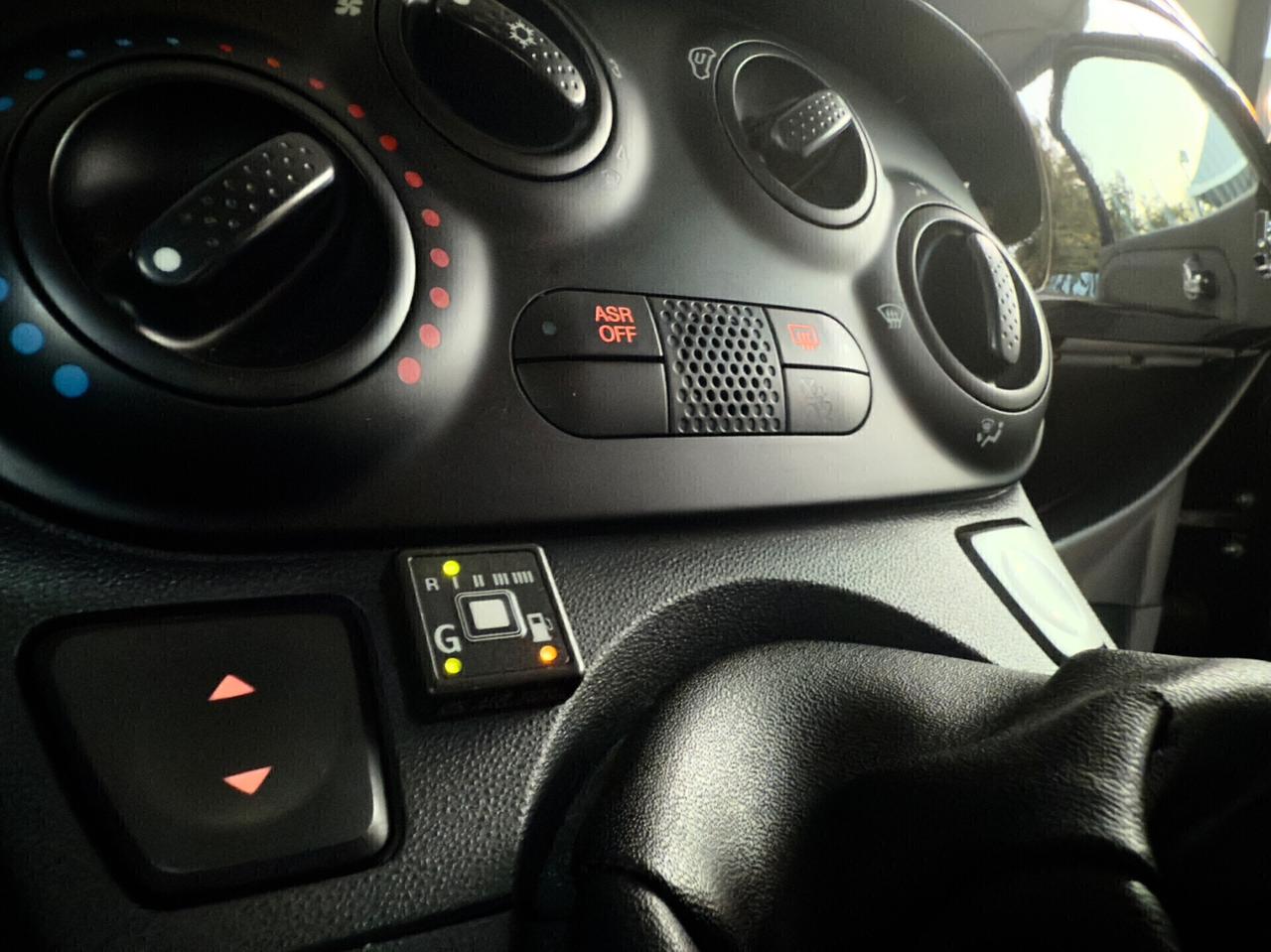 Fiat 500 LOUNGE 1.2 GPL EDIZIONE GQ *SENSORIPARCHEGGIO*TETTO*CERCHIO16