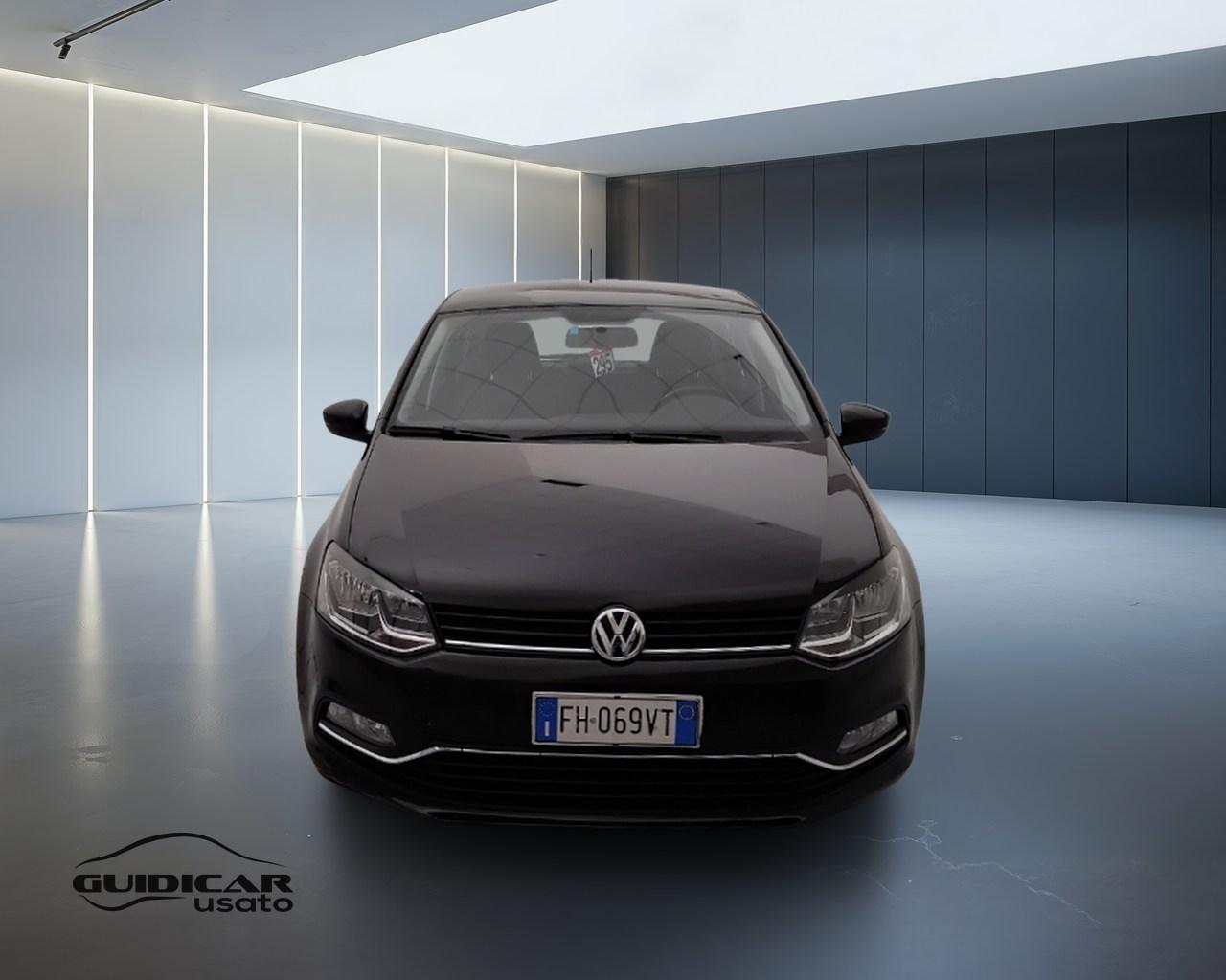 VOLKSWAGEN Polo V 2014 - Polo 5p 1.0 mpi Comfortline 75cv