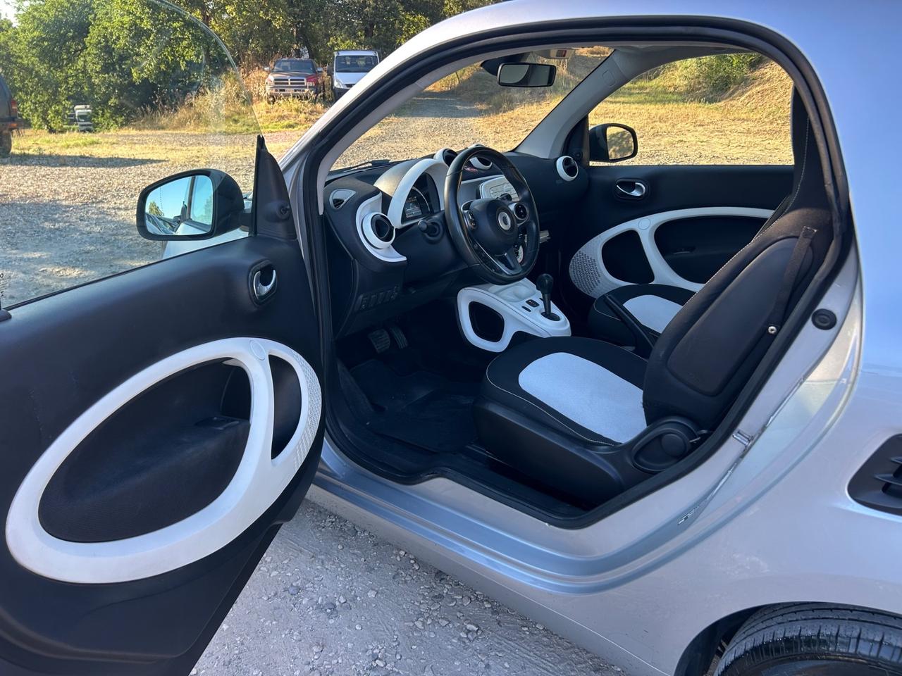 Smart ForTwo 70 1.0 twinamic Prime neopatentati permute
