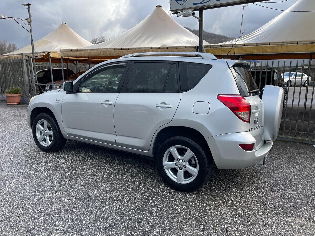 Toyota RAV 4 RAV4 2.2 D-4D 136 CV Luxury