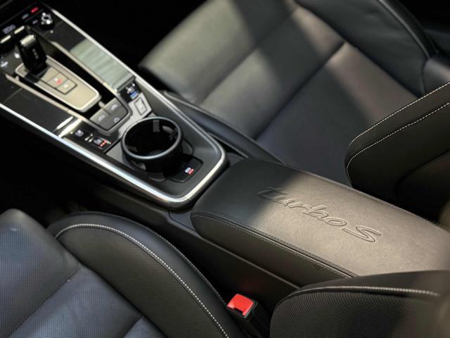 PORSCHE 911 Turbo S Cabriolet