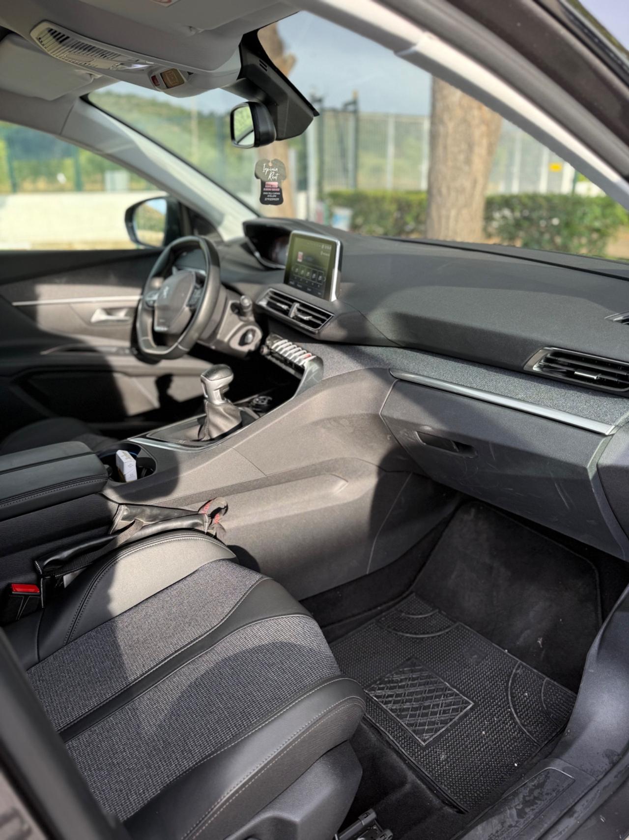 Peugeot 5008 BlueHDi 130 S&S Allure