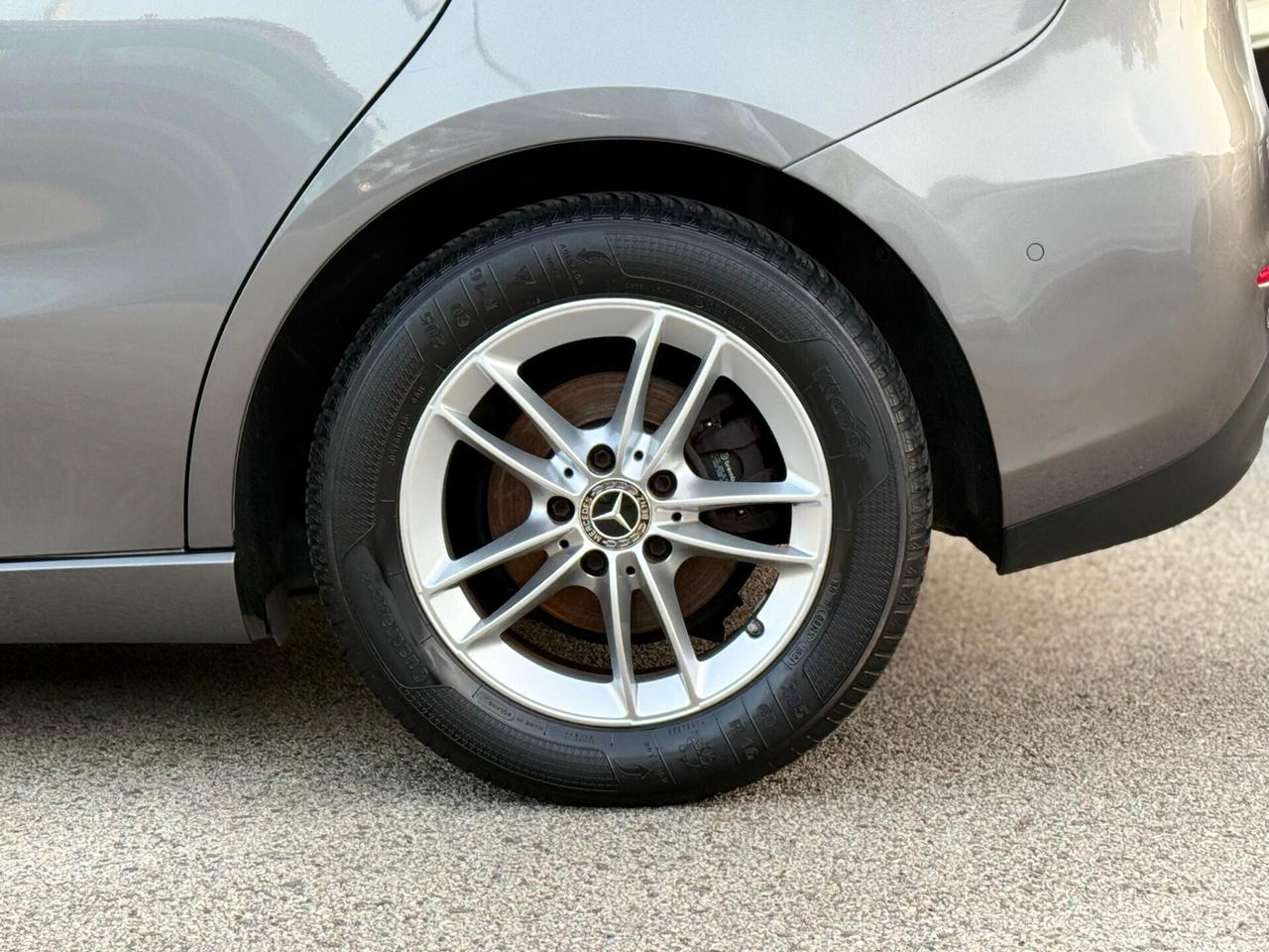 Mercedes-benz B 180 d Automatic Sport