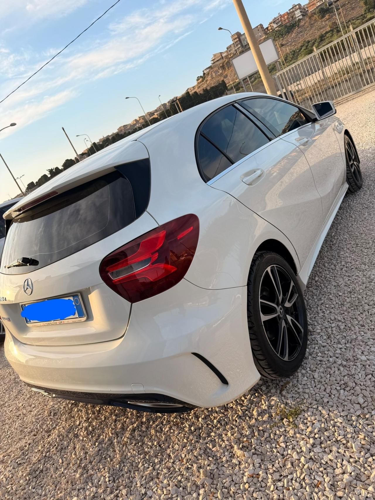 Mercedes-benz A 180 d Premium anno 2018 telecamera posteriore
