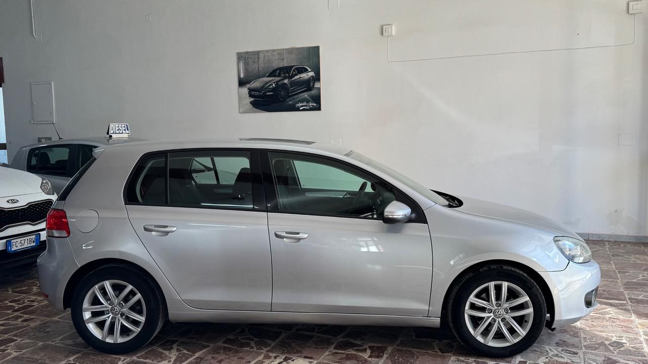 Volkswagen Golf 1.6 TDI DPF 5p. Highline