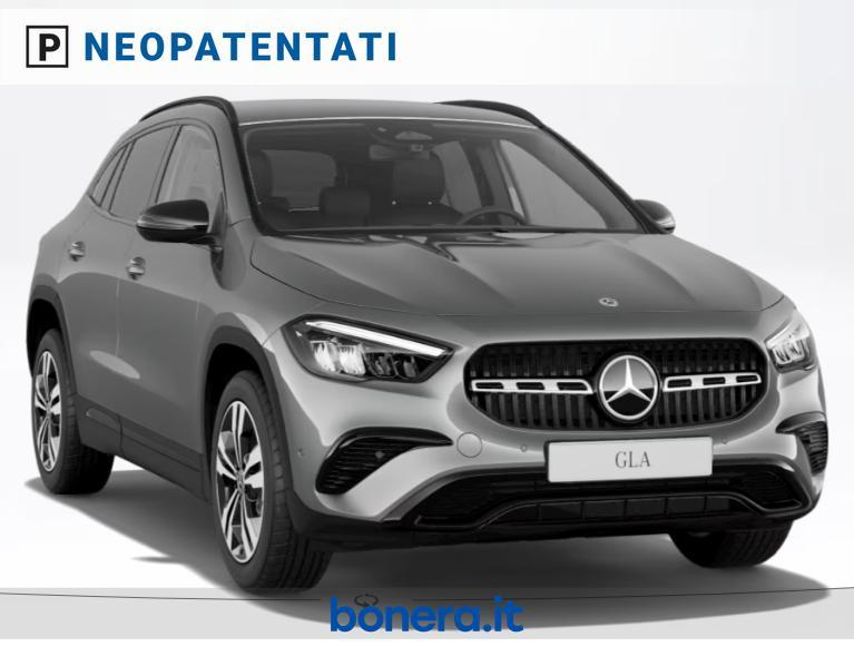 Mercedes GLA 180 180 Progressive Extra 7G-DCT