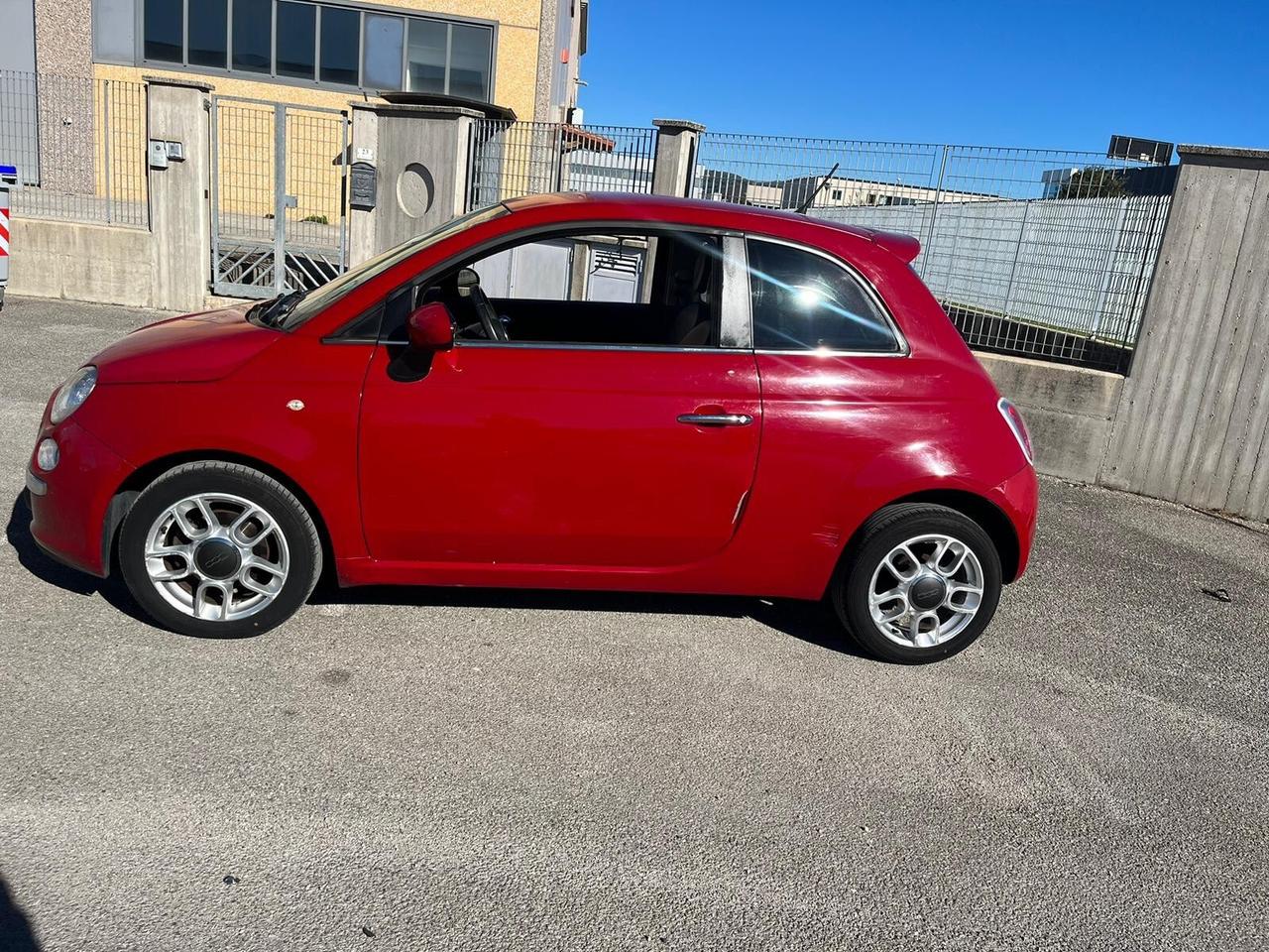 PACCHETTO : PEUGEOT 208 + FIAT 500 ( leggere )