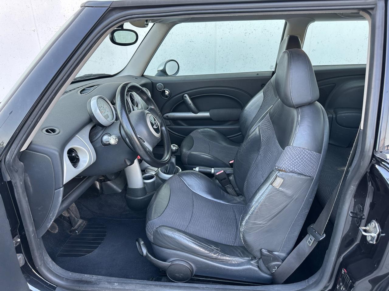 Mini 1.6 16V Cooper Neopatentati