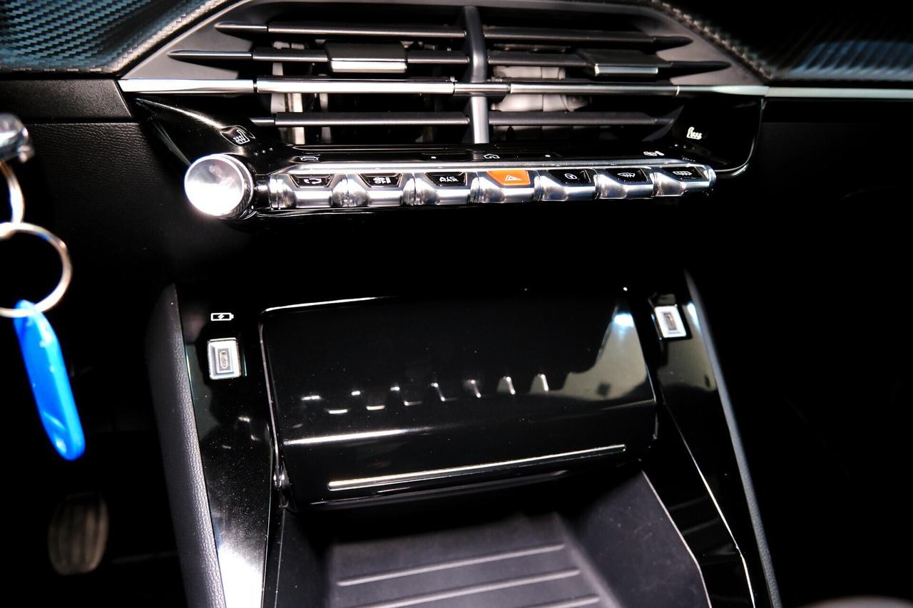 PEUGEOT 2008 1.200 T 100 cv ALLURE COCKPIT 3D