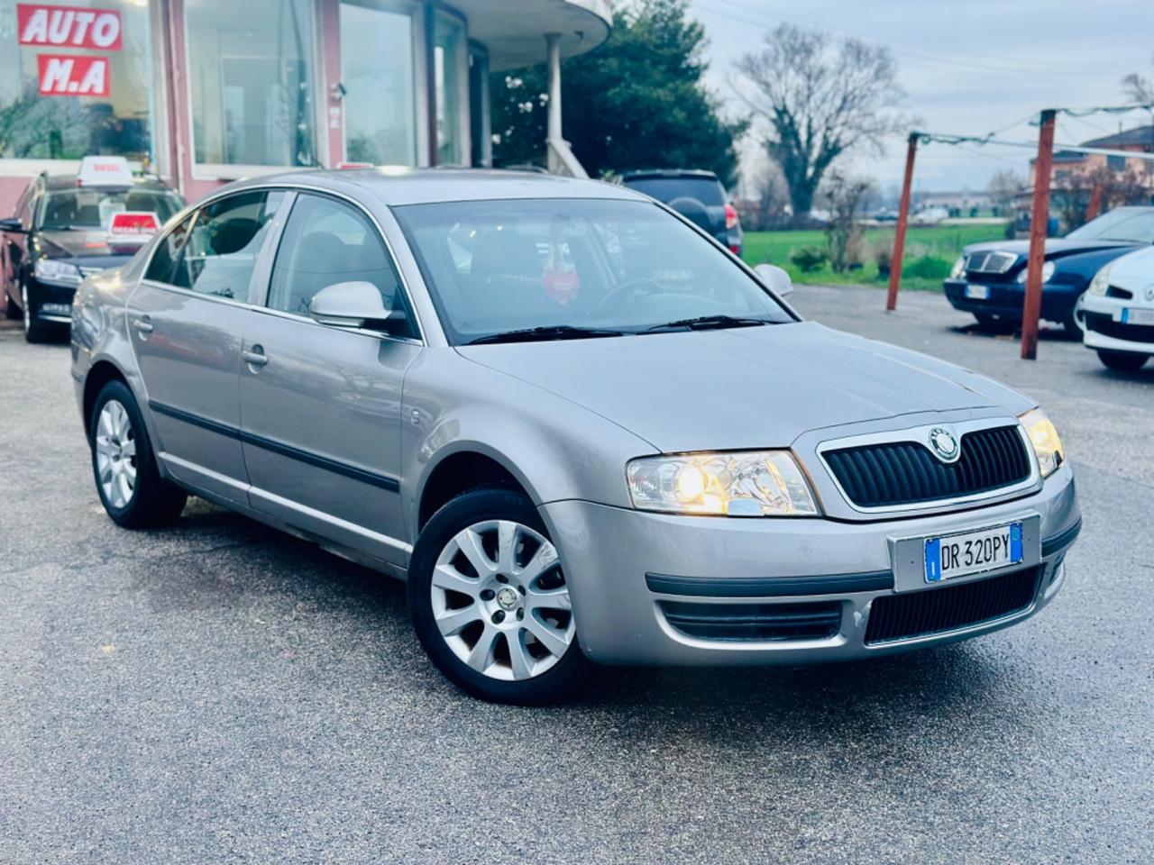 Skoda Superb 2008 2.0 TDI 140CV Elegance