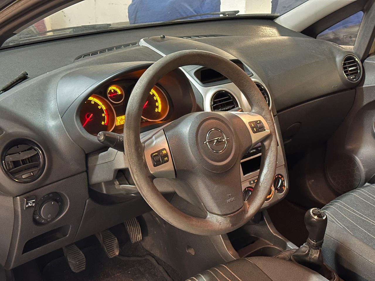 Opel Corsa 1.2 5 porte Enjoy