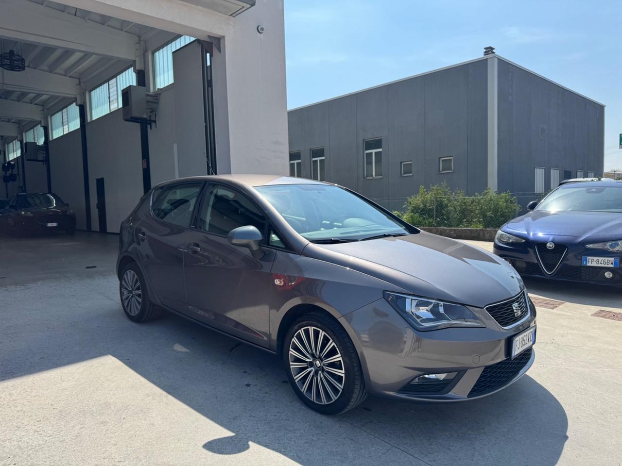 Seat Ibiza 1.4 TDI 90 CV CR 5p. Connect Grey