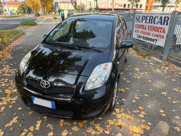 Toyota Yaris 1.0 5 p Luxury neopaten garanzia 12 m
