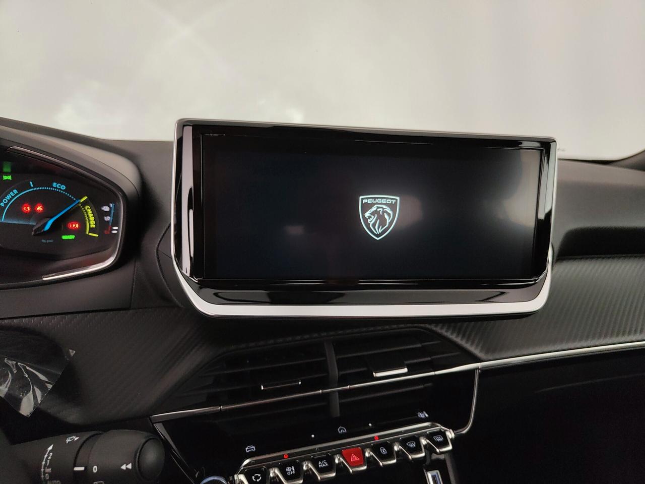 Peugeot 2008 motore elettrico 136 CV Active