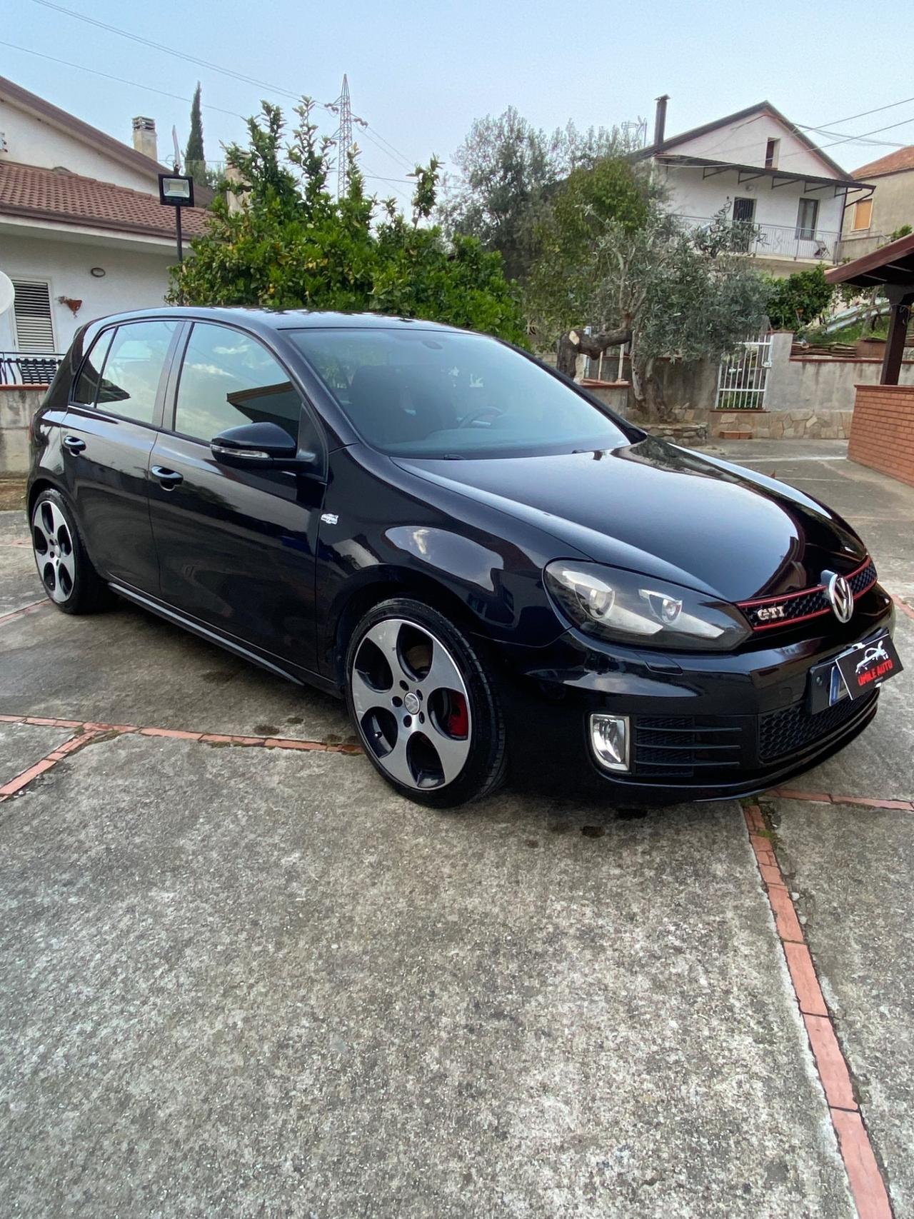 Volkswagen Golf GTI 2.0 TSI 5p.