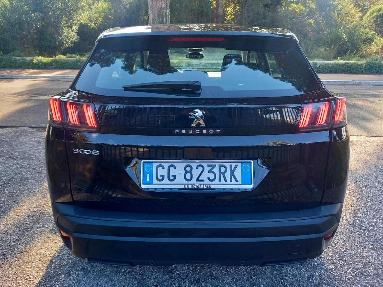 Peugeot 3008 1.5 HDi 131cv Automatica TAGLIANDATA
