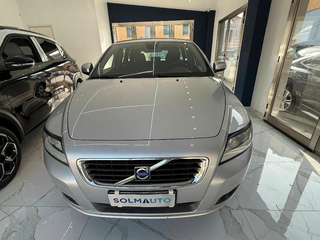 Volvo V50 VOLVO V50 2.0d Momentum powershift