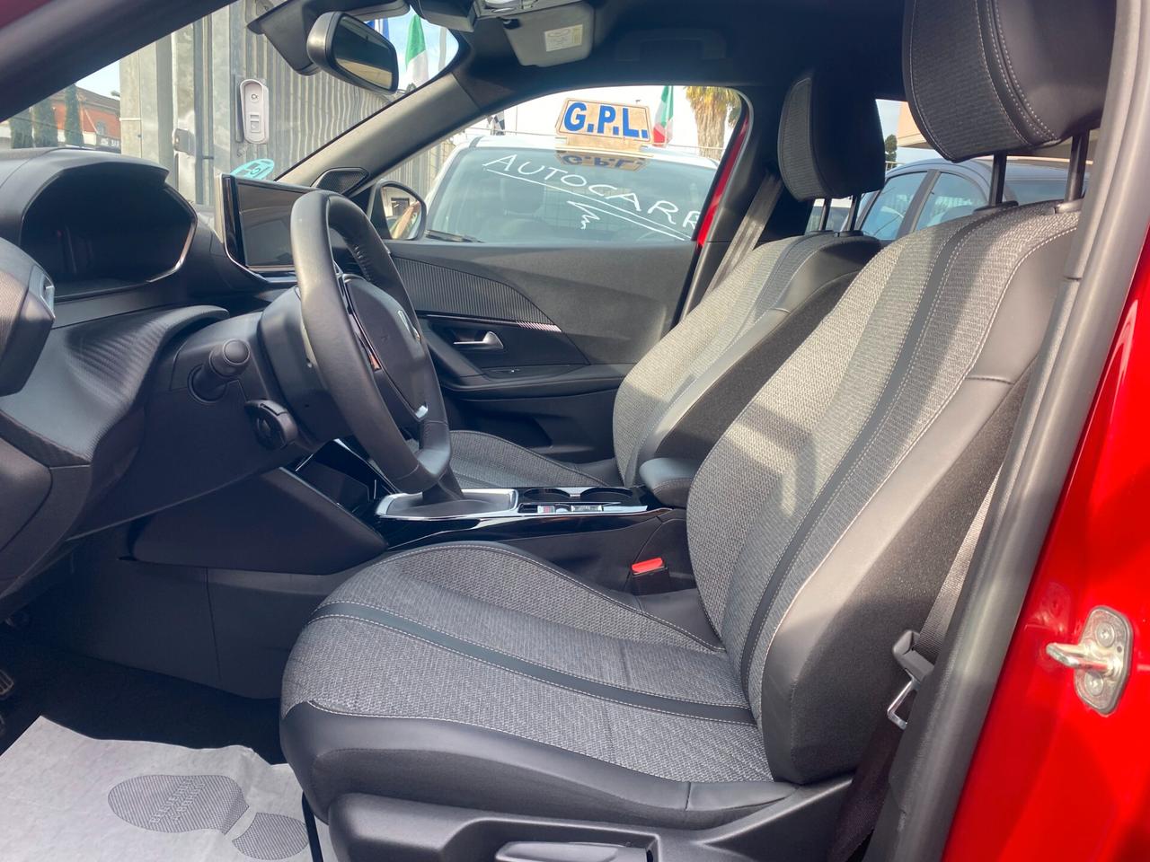 PEUGEOT 2008 1.2 Puretech 100Cv s&s ALLURE