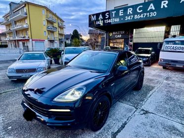 PORSCHE CAYENNE COUPE 3.0 462cv E-HYBRID FULL (PERMUTO)