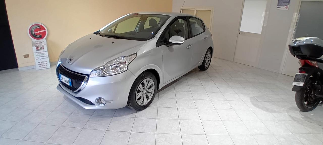 Peugeot 208 1.2 VTi 82 CV 5 porte Allure