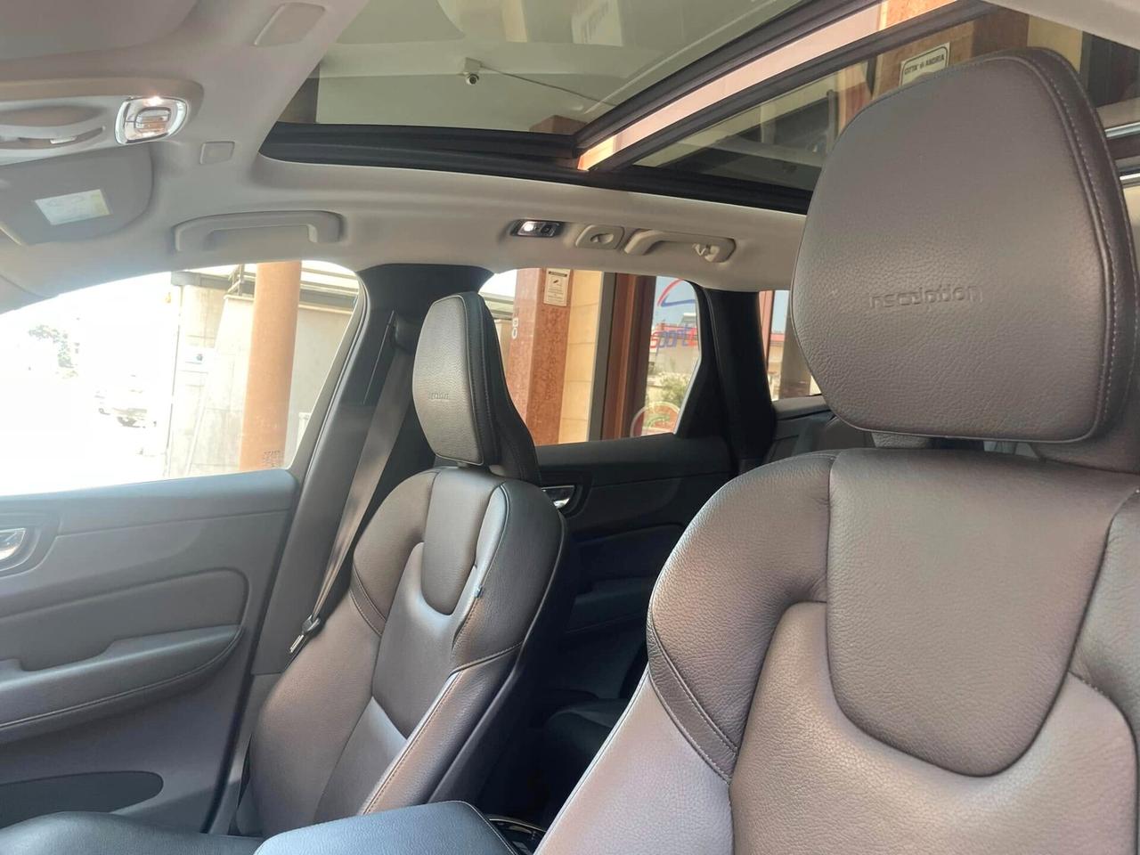 Volvo XC 60 XC60 D4 190cv AWD Inscription TETTO NAVY PELLE LED 19