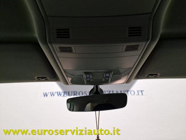 VOLKSWAGEN Touran 1.6 TDI 115 CV SCR DSG Comfortline BlueMotion Tech