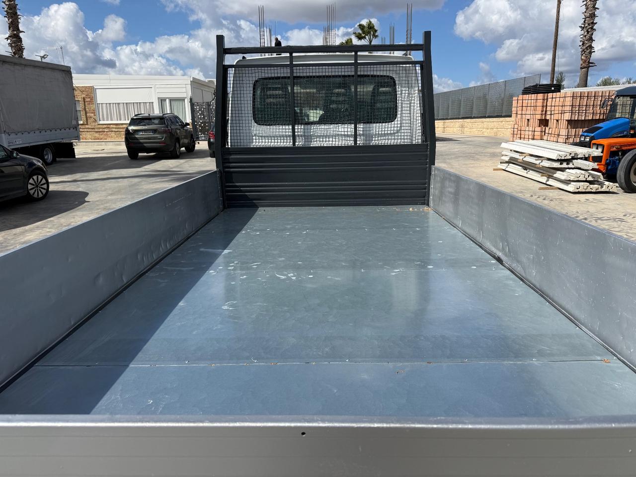 Trattore iveco Daily 35S15 cassonato 4x2 perfetto