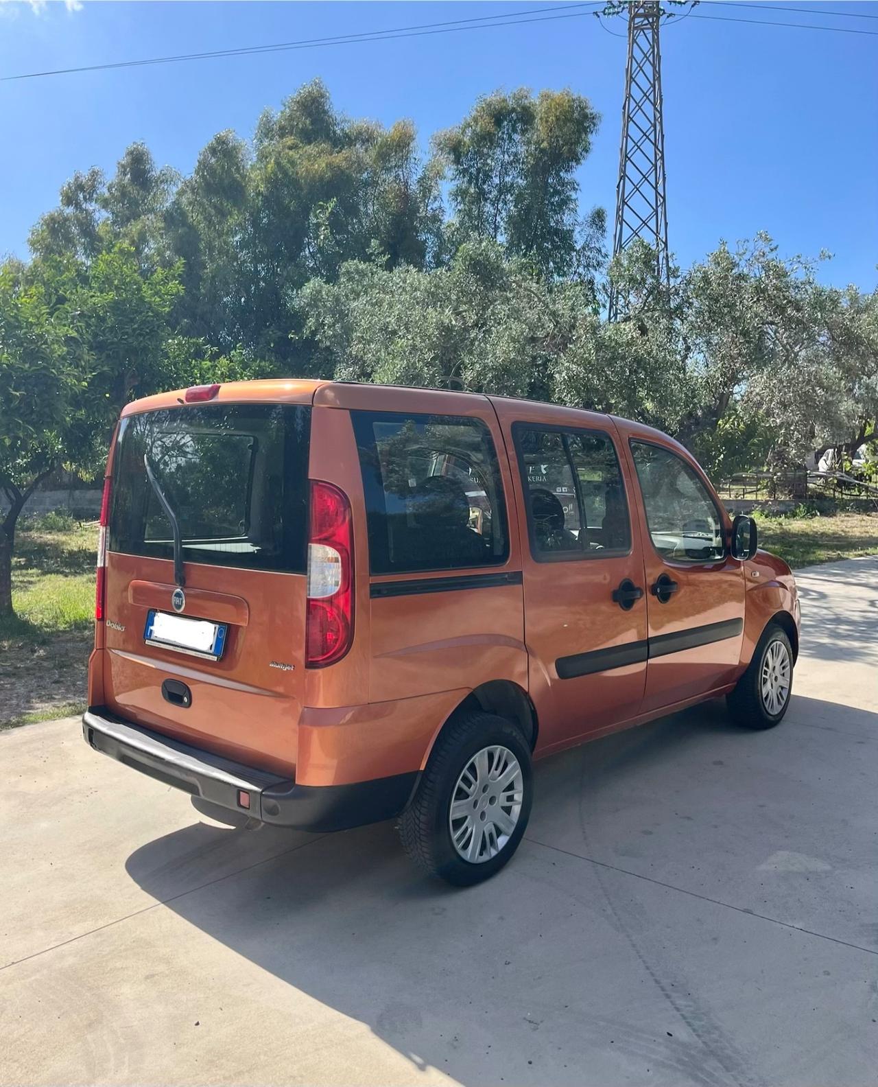Fiat Doblo 1.9 MTJ 105CV EURO4 SOLO 90.000KM UNICO LEGGI