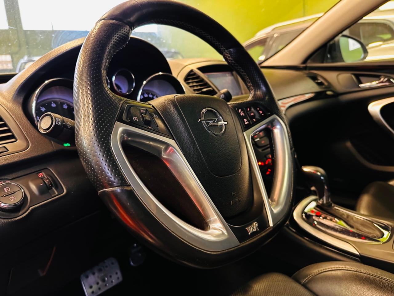 Opel Insignia 2.0 Turbo 220CV Benzina - GPL
