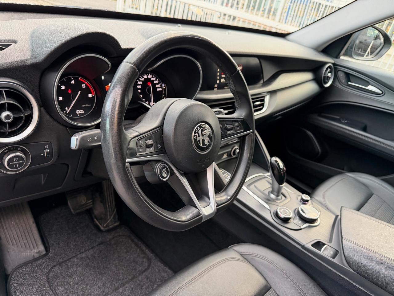 Alfa Romeo Stelvio 2.2 Turbodiesel 210CV AT8 Q4 Business