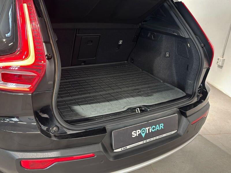 Volvo XC40 B4 AWD automatico