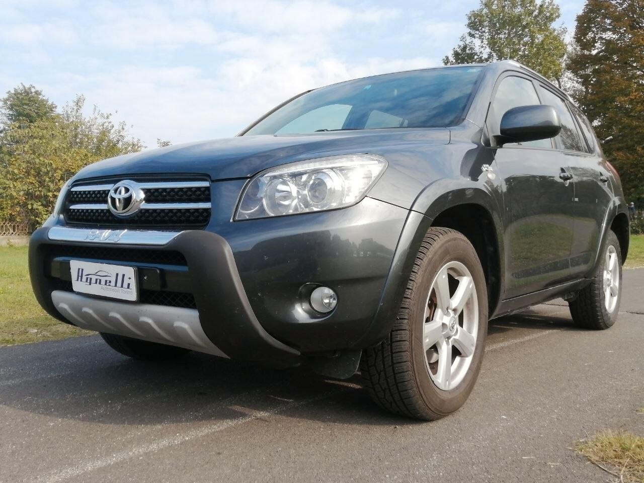 Toyota RAV 4 RAV4 2.2 D-4D 177 CV Luxury