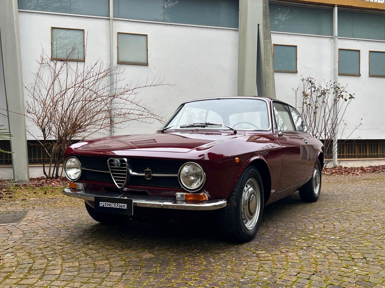 Alfa Romeo Spider GT 1300 JUNIOR