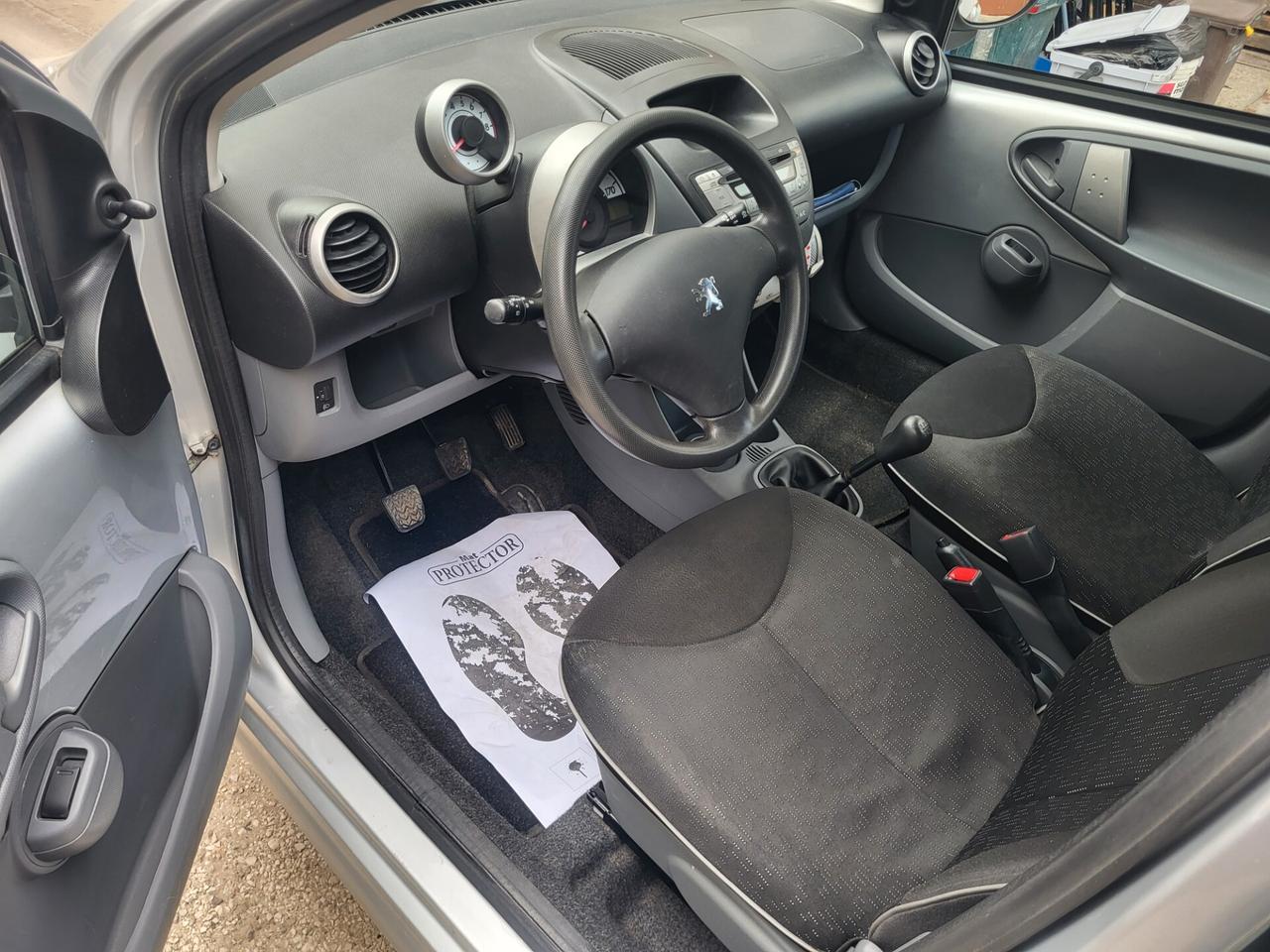 Peugeot 107 1.0 68CV 5p. Active