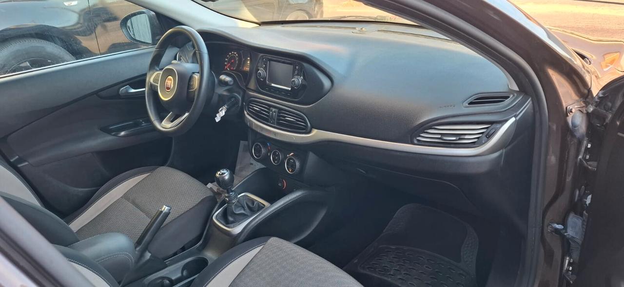 Fiat Tipo 1.6 Mjt 4 porte Opening Edition 12 mesi garantita